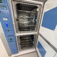 Thermo Double Stack Incubator image 0